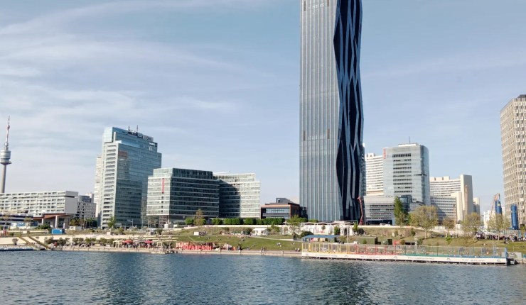 Viena: muitos estrangeiros e poucos professores